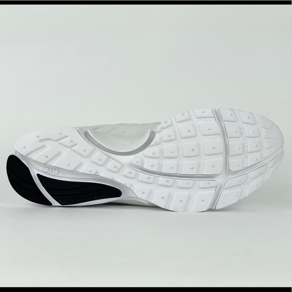 Nike Air Presto Essential Running Shoe - Picture 8 of 8